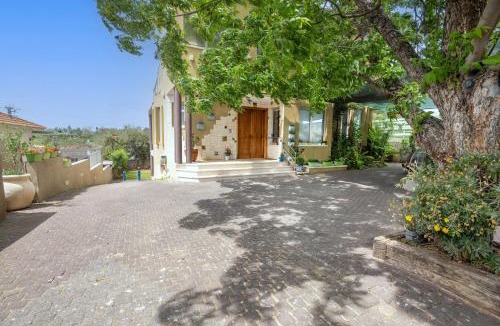 Tel Mond Bed & Breakfast | Tel Mond Complex - וילה מקסימה למשפחות עם ג'קוזי וסוויטה