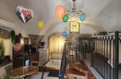 Acre Old City Apartment | Templars suite
