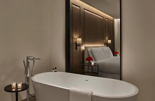 Abu Dhabi Hotel | The Abu Dhabi EDITION