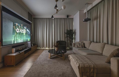 Za'abeel 2 Apartment | The Cinema Suite Luxury 2-Bed Near Dubai Mall