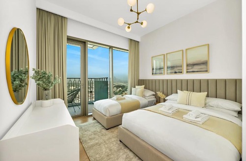 Za'abeel 2 Apartment | The Cinema Suite Luxury 2-Bed Near Dubai Mall