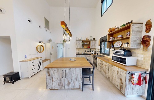 Shlomi Apartment | The Galilee Flame duplex
