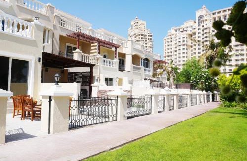 Al Hamra Village Villa | The Happy Place