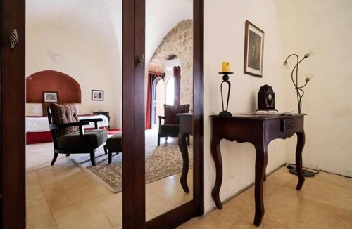 Artists Colony Cabin | The Liana Suite