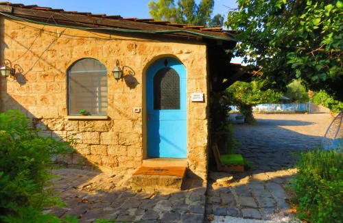 Yesod HaMa'ala Cabin | THE MANSION in yesod hamaala