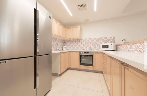 Nachlaot Hotel | The Menachem: 3 Bedrooms/2 Bathrooms Vacation Rental Apartment in City Center