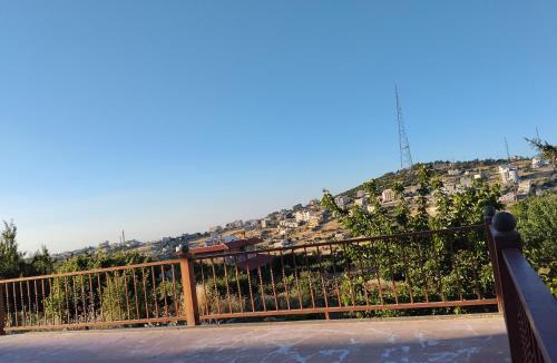 Ajloun Governorate Ski Chalet | The Mountain Village View اطلالة الجبل