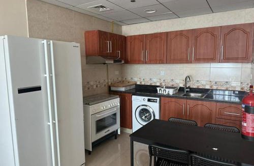 Rumailah Apartment | The Pearl 1-1BHK Full sea-side