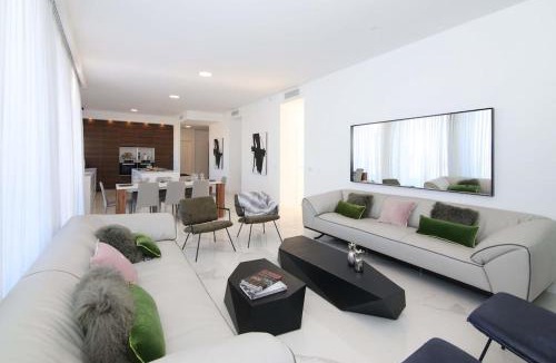 Jerusalem City Centre Apartment | The Penthouse Of Haneviim court
