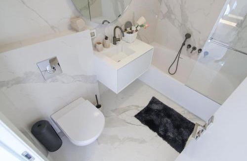 Jerusalem City Centre Apartment | The Penthouse Of Haneviim court