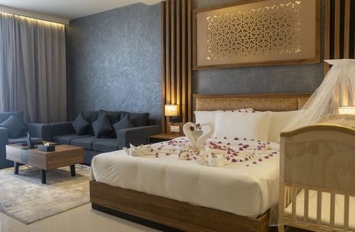 Salalah Hotel | The Plaza Hotel and Resort
