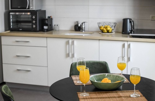 Haifa Apartment | The Printhouse Boutique Studio 5 by Sea N' Rent