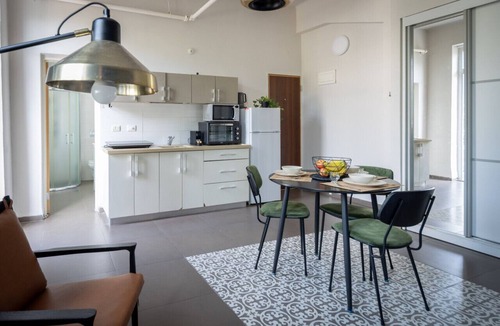 Haifa Apartment | The Printhouse Boutique Studio 4