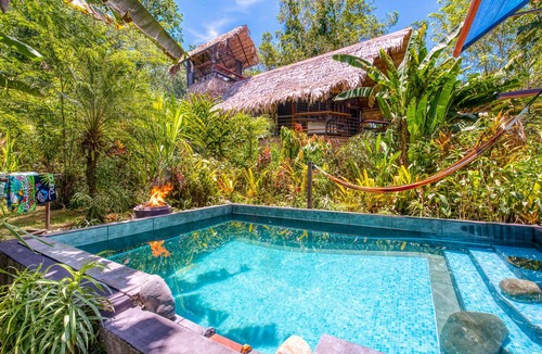 Puerto Viejo de Talamanca House | The Sloth House SANCTUARY 5 minutes to Beach/PooL-Fireplace Couples FUN-bikes