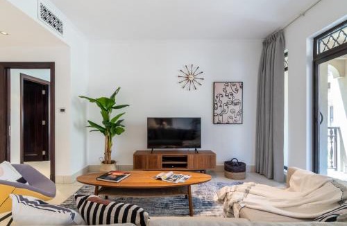 Downtown Dubai Apartment | The Smart Concierge - Reehan 2