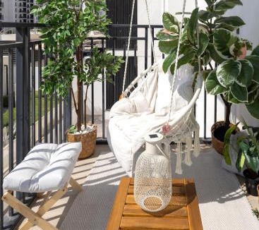 Abu Dhabi Apartment | The Surfer's Yas 2BR plus Study Apartment, Full canal & pool view, Theme Parks Yas