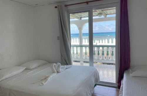 Corn Island Hostel | The Wave Hostel Corn Island