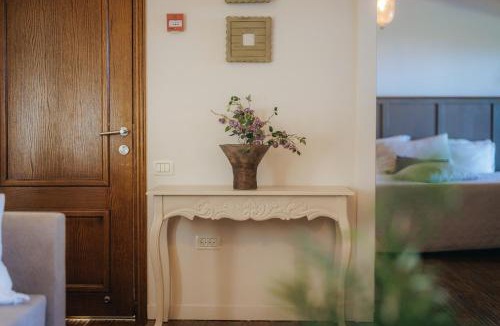 Ramot Cabin | The White Chalet Boutique