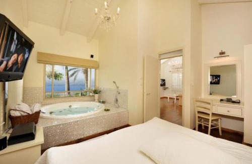 Ramot Ski Chalet | The White Chalet View