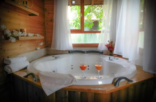 Betzet Cabin | The Wooden Rose Cabins
