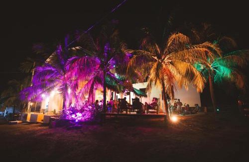 Rivas Hostel | Tipsy Gypsy Bar & Hotel