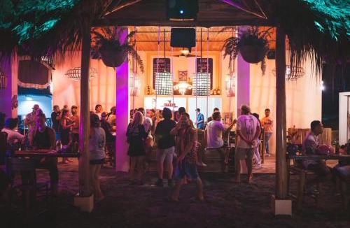 Rivas Hostel | Tipsy Gypsy Bar & Hotel