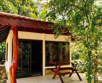 Cahuita House | Tito's Caribbean Family Houses