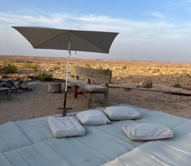 Ezuz Cabin | Tobiana Desert Lodging Negev