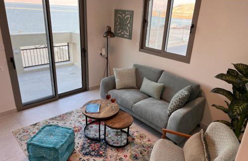 Neve Zohar Apartment | Top Princess CROWN collection