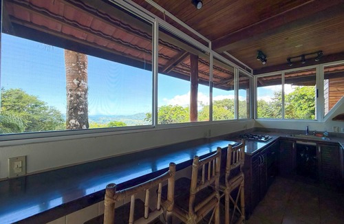 Baru Cabin | Tranquil 2-bedroom cabin perfect for a peaceful getaway
