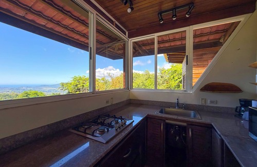 Baru Cabin | Tranquil 2-bedroom cabin perfect for a peaceful getaway