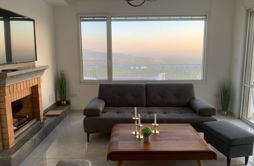 Nazareth Iliit Villa | Tranquil Luxury Villa Overlooking Jezreel Valley