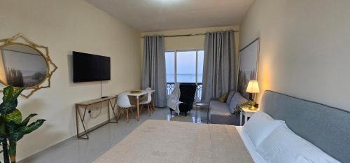 Bab Al Bahr Apartment | Trio studio full sea view