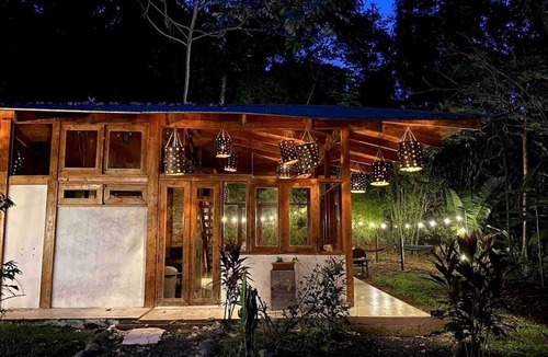 Jaco House | Tropical 2BR Rustic Home with Private Garden & Modern Comforts