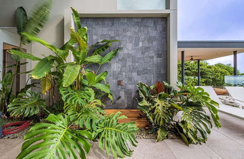 Dominical Villa | Tropical, Amazing pools, National parks, Amazing views