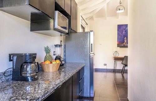 Ciudad Cortes Villa | Tropical Hideaway near the sea, mountain views, salt water pool