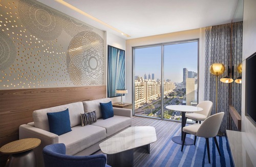 Palm Jumeirah Hotel | Tumbi Hotel Dubai The Palm, Tapestry Collection by Hilton