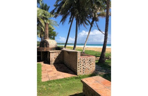 Corn Island Apartment | Turtles Nest Bunkhouse at Lodge at Long Bay