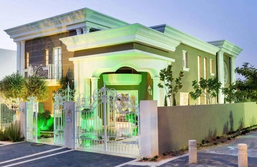 Givat Nili Villa | Tuscan-Style Villa