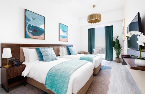 Al Sufouh 2 Apartment | Ultimate Stay - Avani Palm Burj-AlArab View from the pool