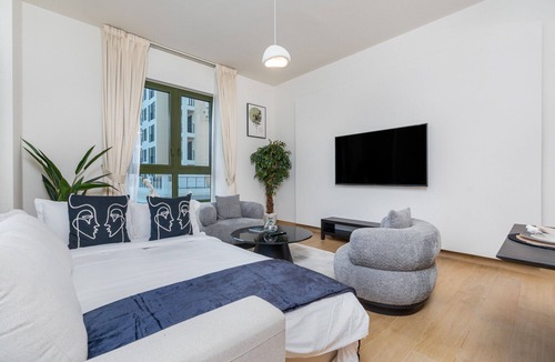 Jumeira 1 Apartment | Ultimate Stay / Port La Mer Elegance / Amazing Pool
