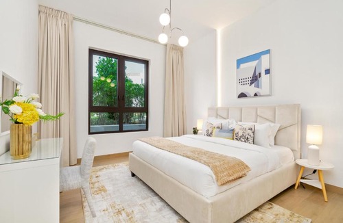 Dubai Apartment | Ultimate Stay - Seaside 1-Bedroom Apartment with Beach Access at Port De La Mer