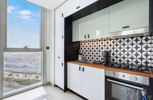 Dubai Apartment | Upgraded 2BR In Collective 2