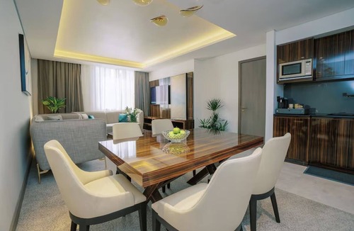 Al Muraqqabat Hotel | Upscale Escape at Khalidia Palace Hotel | Central Dubai Convenience