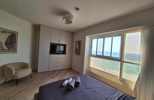 Bat Yam Apartment | Urban Beach Apartments
