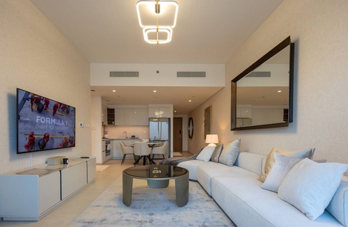 Za'abeel 2 Apartment | Urban & Elegant Stay Just Steps from Burj Khalifa