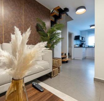 Qiryat Shemona Apartment | URBAN Modern accommodation in the Galilee