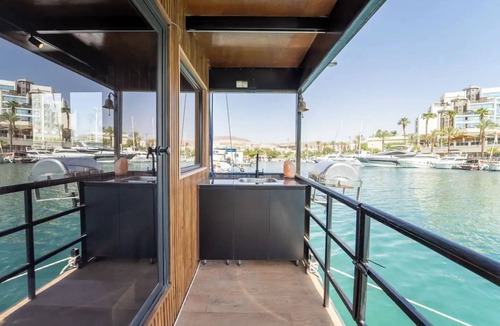Be'er Ora Boat Rental | uxe suite two floors on the sea