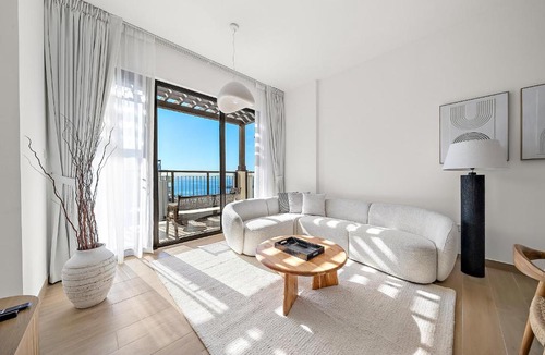 Dubai Apartment | VayK - Modern 2BR with Stunning Sea View in Port de La Mer