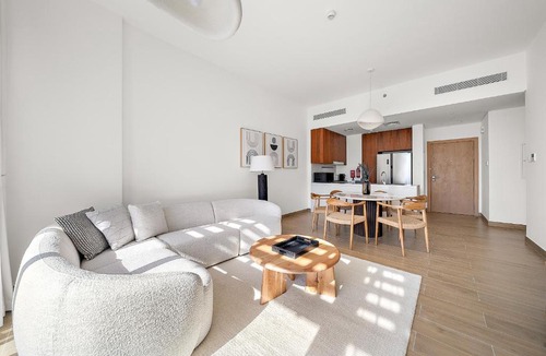 Dubai Apartment | VayK - Modern 2BR with Stunning Sea View in Port de La Mer